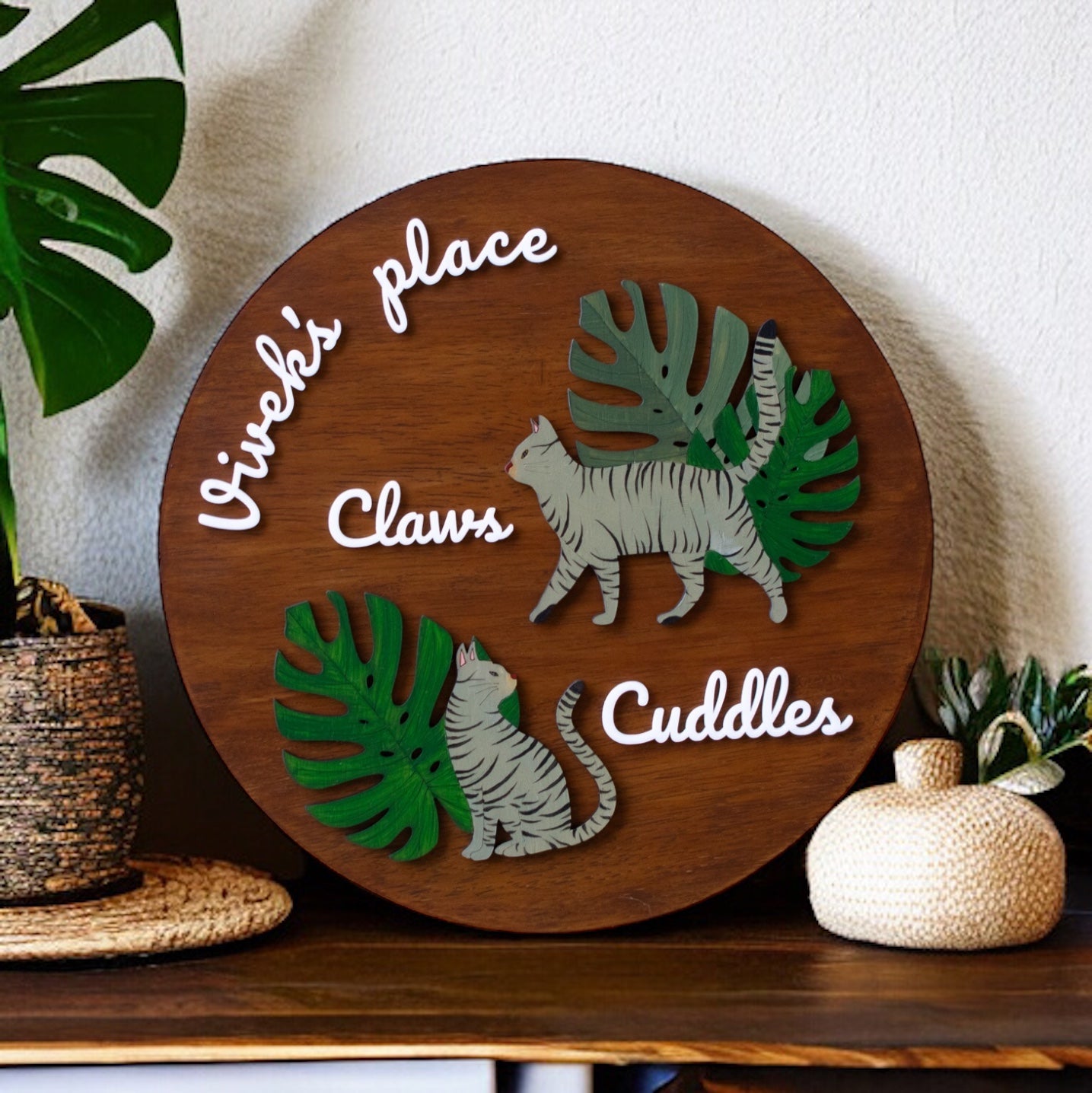Circle I 9" Dia | Paw-plate | Personalised Pet Nameplate