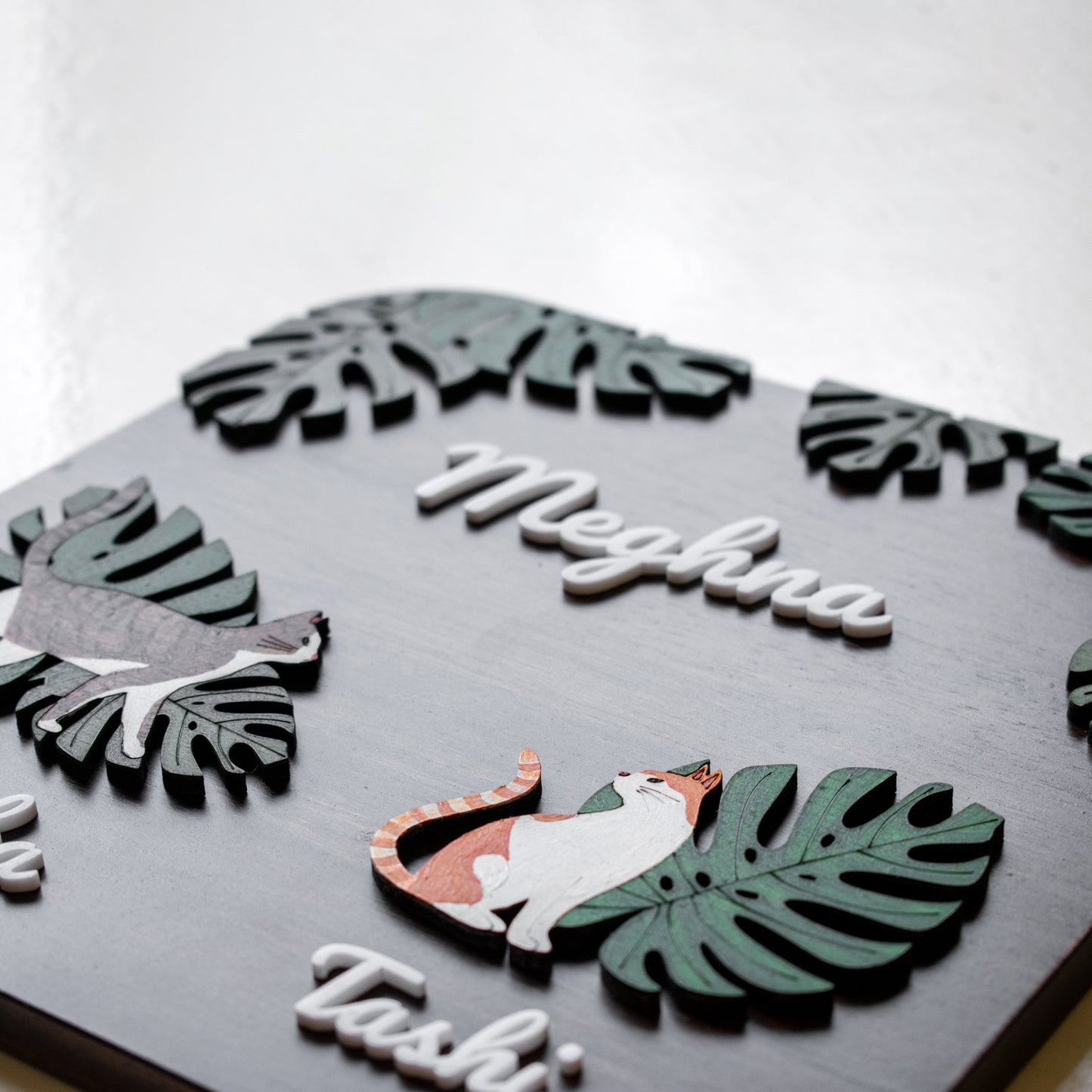 Square | 9" X 9" | Paw Plate | Personalised Pet Nameplate